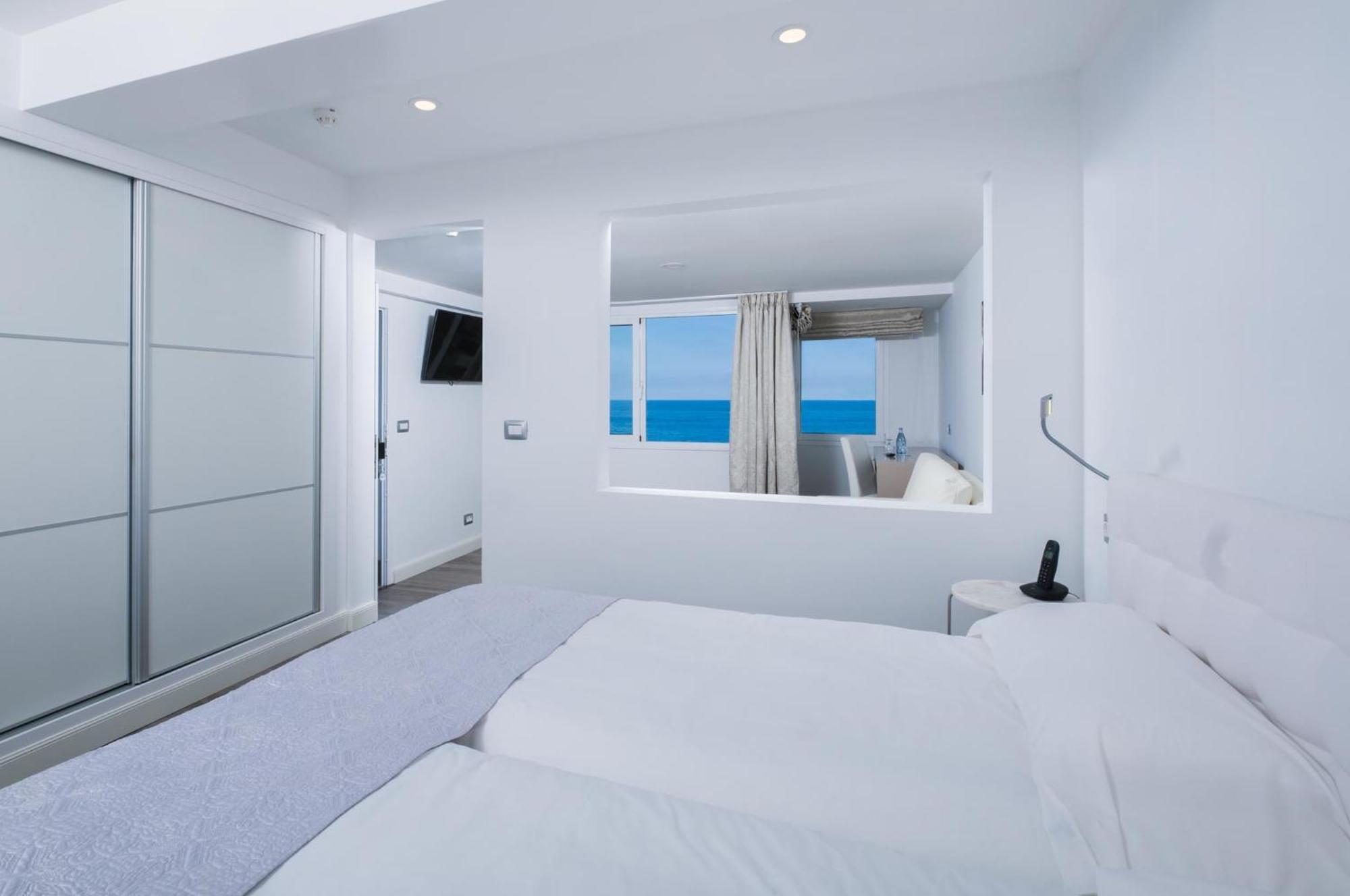 Hotel Monopol 푸에르토 드 라 크루즈 외부 사진